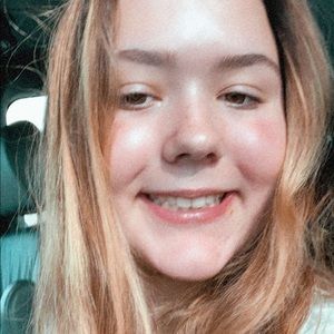 Meet your Posher, Mia